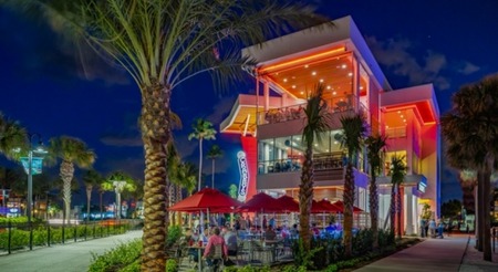 Crabby's Dockside on Clearwater Beach is Awesome!